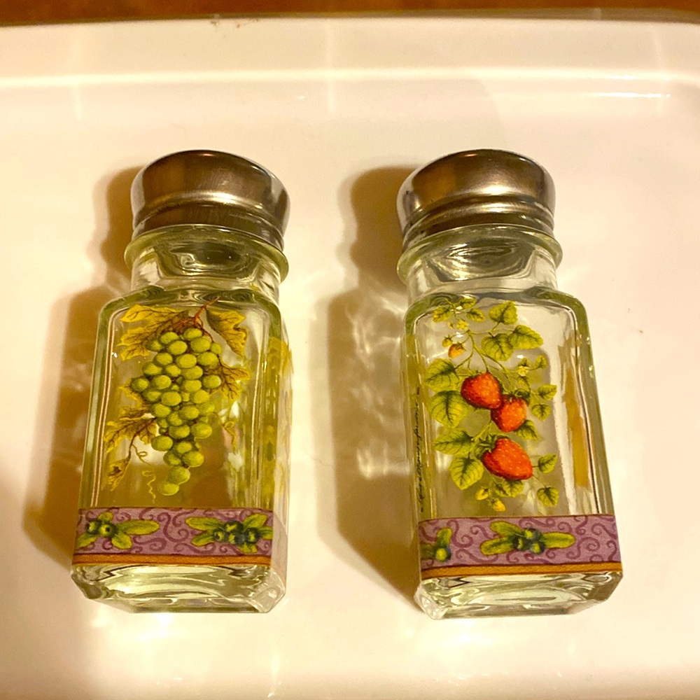 $9 Vintage glass salt and pepper shakers